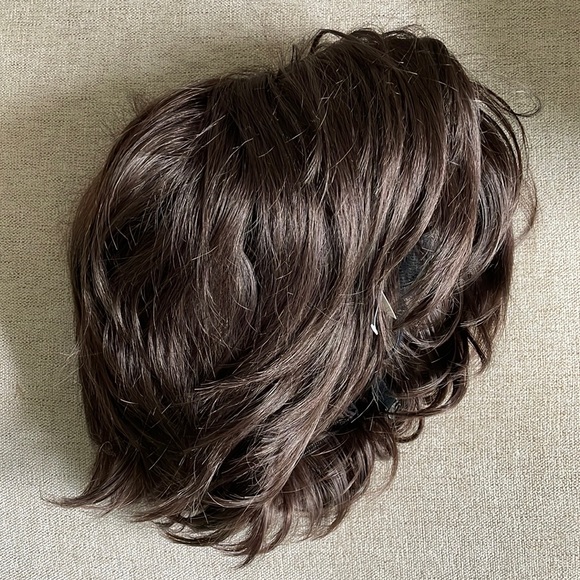 NWT 9” dark brown wig natural puff volume top layer messy crown side chocolate - Picture 7 of 14